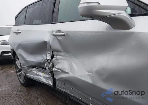 2019 Cadillac Xt4 Sport из США, поврежденный, VIN 1GYFZER48KF102918